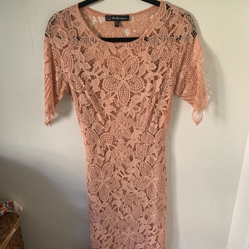 Nude/coral lace for love and lemons dress in small